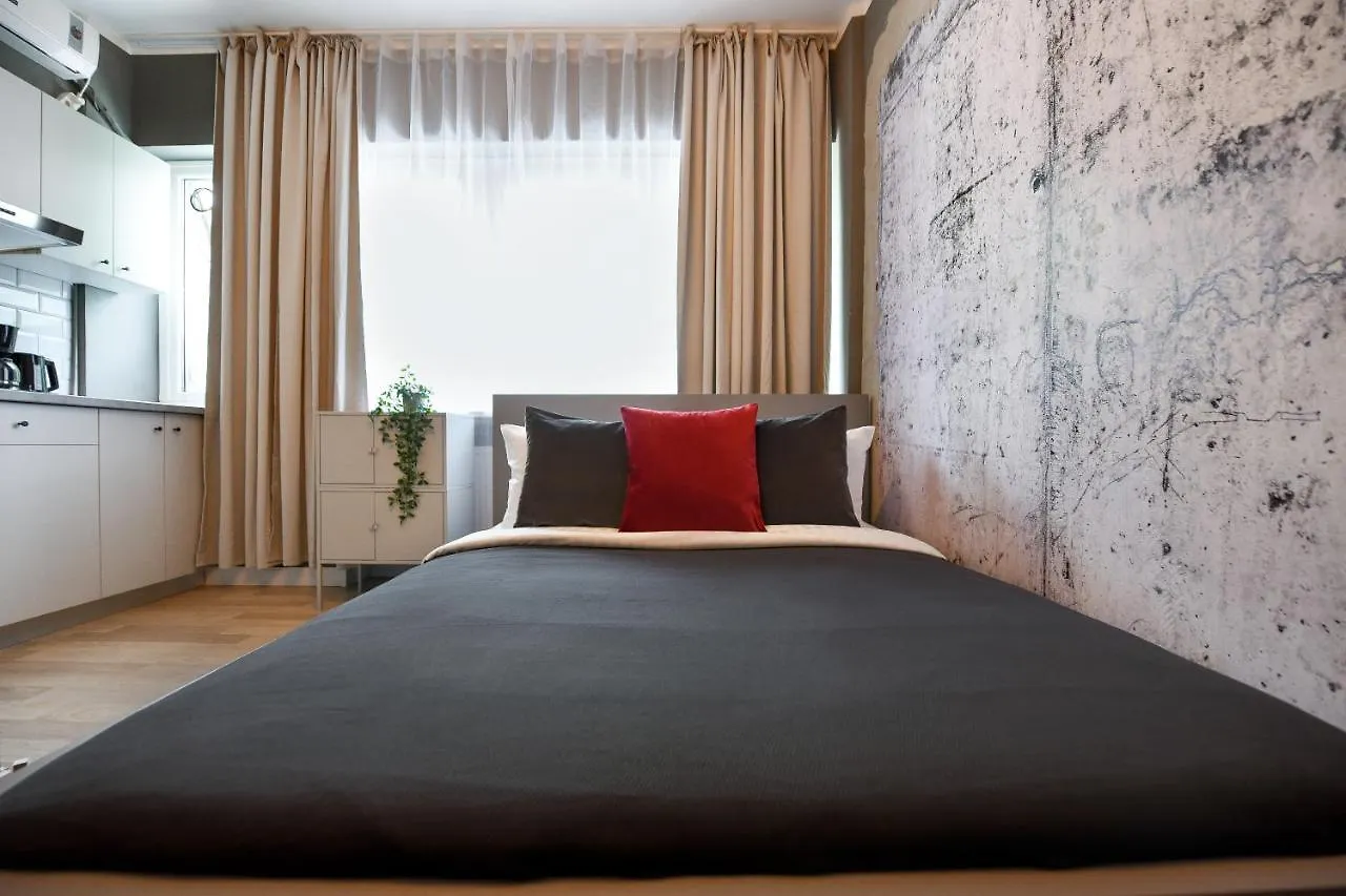 The Mini Industrial. Small Magheru Studio Apartment Bucharest